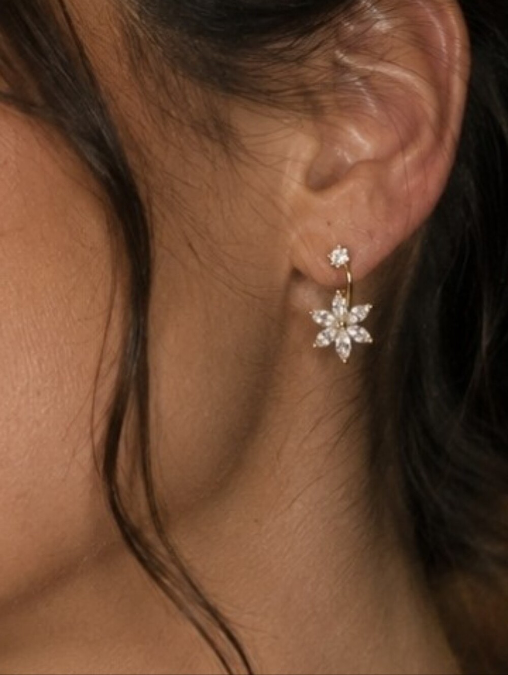 ✨️ Gold-tone Floral CZ Hanging Post Earrings - Elegant Women's Jewelry